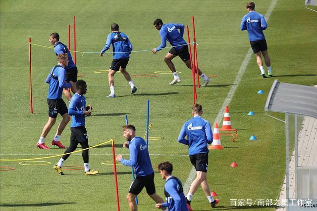 方硕16+12首钢胜天津 周鹏22分深圳胜肯帝亚